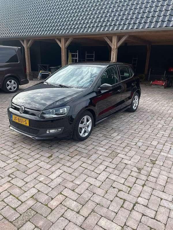 Zwart Gebruikt 2016 VW Polo Edition Hatchback | € 8.750 (Goede deal) - Afbeelding 1/2
