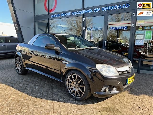 Zwart Occasion 2007 Opel Tigra Cabriolet | € 7.500 - Afbeelding 1/4