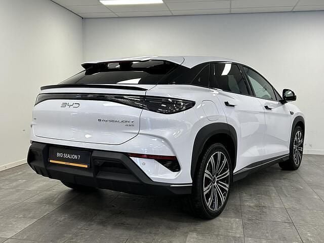 Nieuw BYD Seal Design 389 kW (529 PK) 2026 Wit SUV