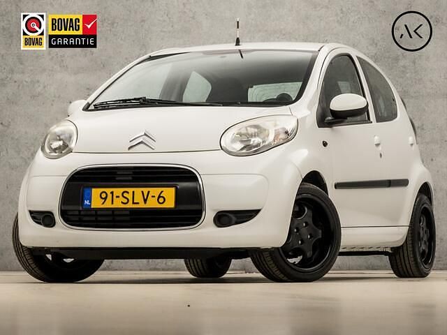 Wit Occasion 2011 Citroën C1 SELECTION Hatchback | € 2.945 (Eerlijke prijs) - Afbeelding 1/4