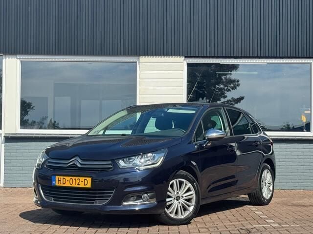 Blauw Gebruikt 2015 Citroën C4 Feel Hatchback | € 7.750 (Eerlijke prijs) - Afbeelding 1/4