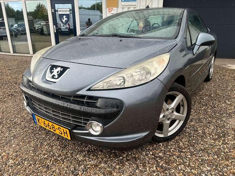 Grijs Gebruikt 2009 Peugeot 207 CC Cabriolet | € 2.490 (Goede deal) - Afbeelding 1/4