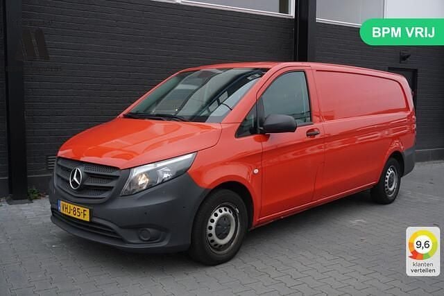 Rood Occasion 2020 Mercedes Vito Van | € 13.950 (Super prijs) - Afbeelding 1/3