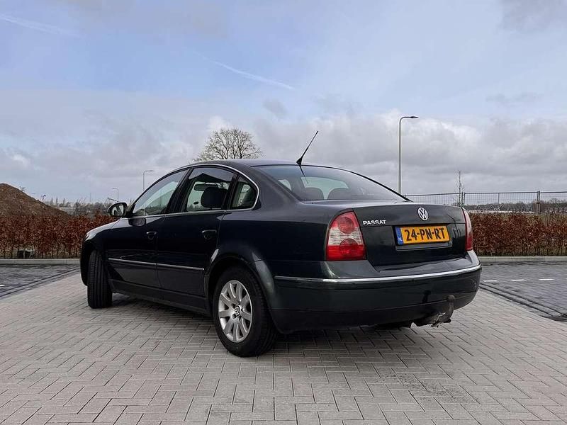 Occasion VW Passat 102 PK (75 kW) 2004 Groen Sedan
