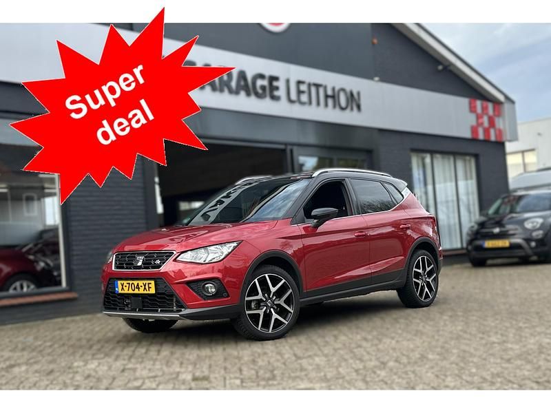 Rood Occasion 2024 Seat Arona Business SUV | € 15.950 (Super prijs) - Afbeelding 1/4