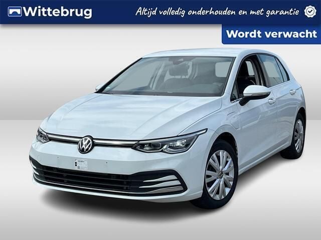 Wit Gebruikt 2022 VW Golf VIII Style Hatchback | € 25.950 (Goede deal) - Afbeelding 1/2