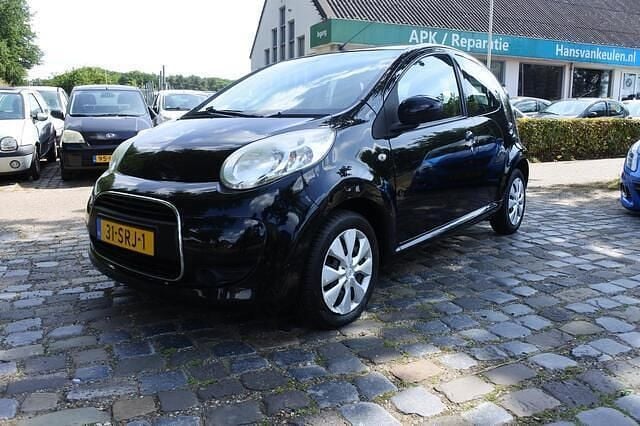 Zwart Gebruikt 2011 Citroën C1 SELECTION Hatchback | € 1.995 (Eerlijke prijs) - Afbeelding 1/4