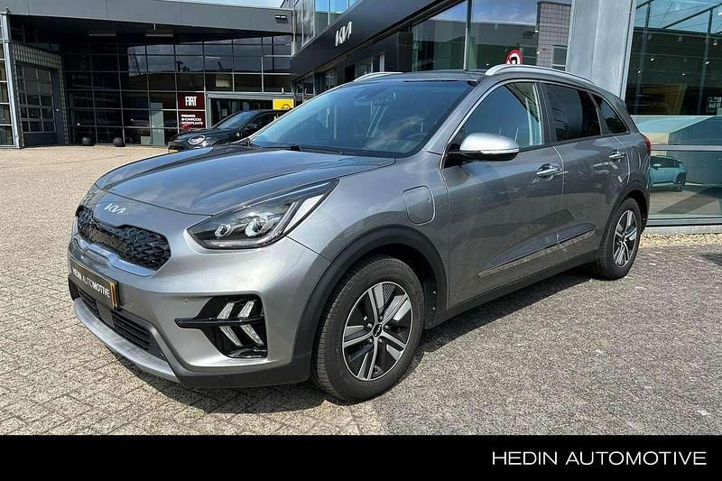 Grijs Gebruikt 2021 Kia Niro SUV | € 25.745 (Eerlijke prijs) - Afbeelding 1/3