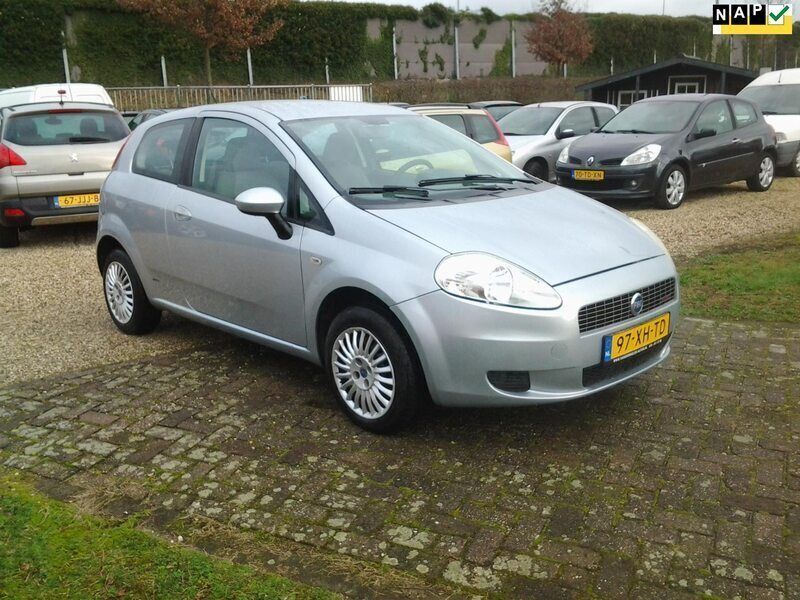 Grijs Gebruikt 2007 Fiat Punto Dynamic Hatchback | € 3.348 (Duur) - Afbeelding 1/4