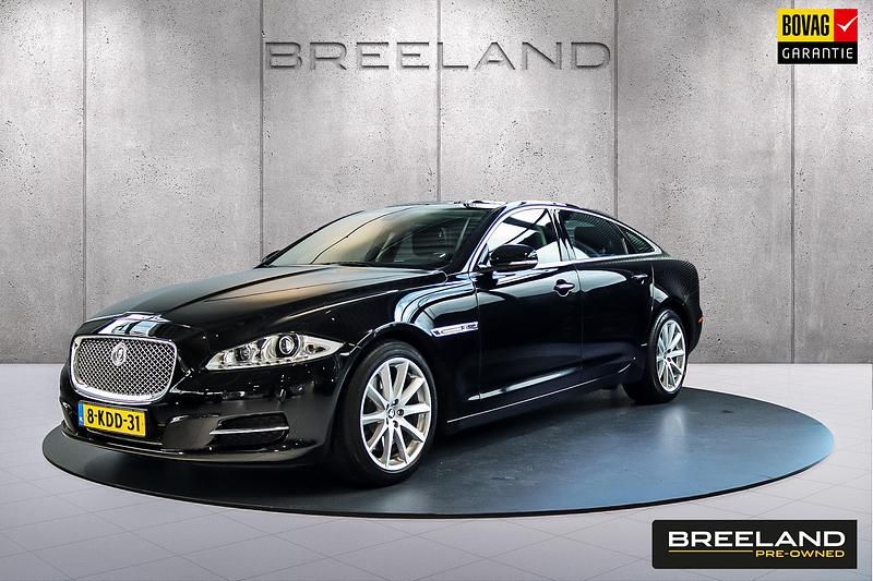 Zwart Gebruikt 2011 Jaguar XJ Portfolio Sedan | € 27.900 (Iets duurder) - Afbeelding 1/4