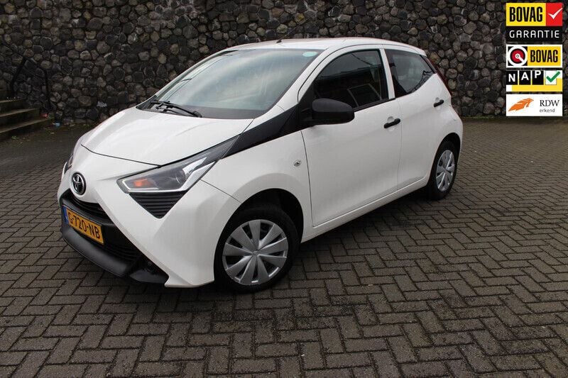 Wit Gebruikt 2019 Toyota Aygo Hatchback | € 8.945 (Goede deal) - Afbeelding 1/4