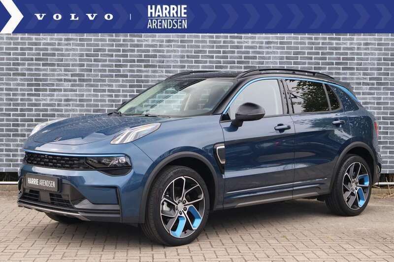 Blauw, metallic lak Gebruikt 2021 Lynk & Co 01 SUV | € 24.399 (Eerlijke prijs) - Afbeelding 1/1