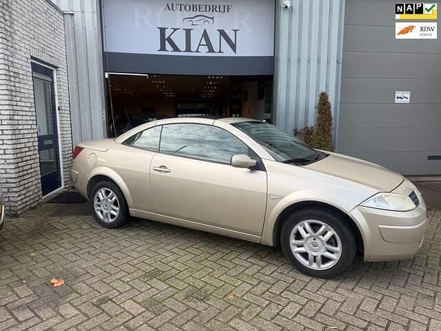 Beige Gebruikt 2005 Renault Mégane Cabriolet Luxe Cabriolet | € 750 (Super prijs) - Afbeelding 1/4