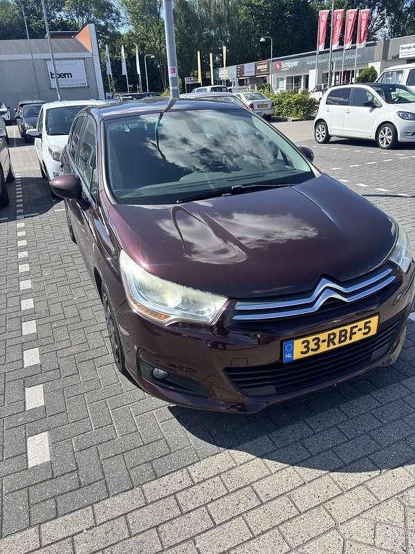 Gebruikt 2011 Citroën C4 Sedan | € 4.120 (Duur) - Afbeelding 1/4