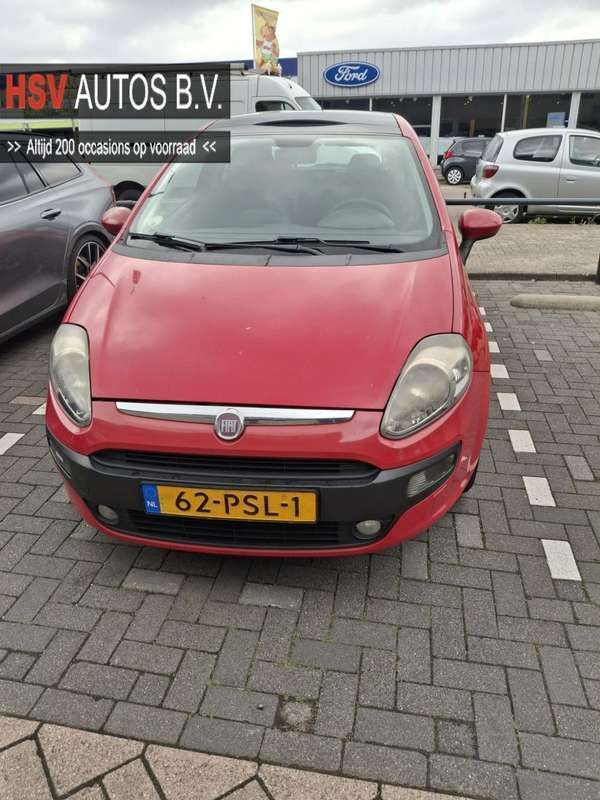 Rood Gebruikt 2011 Fiat Punto Evo Dynamic Hatchback | € 3.999 (Duur) - Afbeelding 1/3