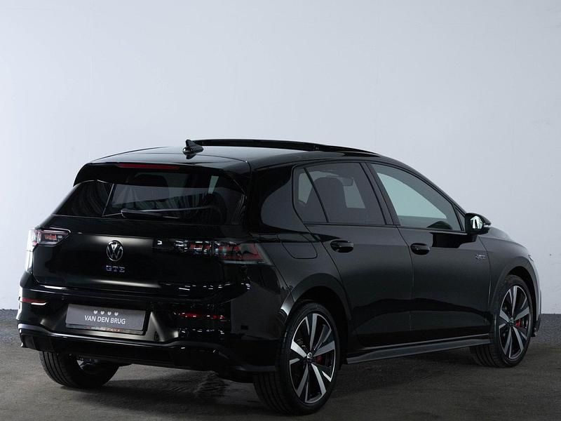 Occasion VW Golf VIII GTE 272 PK (200 kW) 2025 Zwart Hatchback
