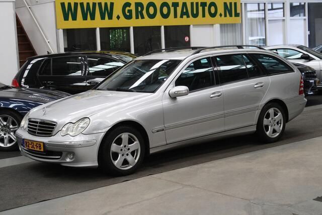 Grijs Gebruikt 2006 Mercedes C200 Avantgarde Stationwagen | € 1.444 (Eerlijke prijs) - Afbeelding 1/4