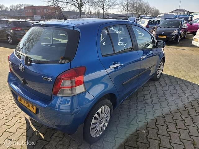 Occasion Toyota Yaris 101 PK (74 kW) 2010 Blauw Hatchback