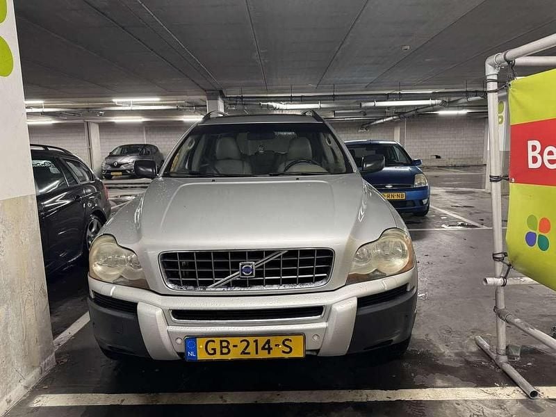Zilver Occasion 2005 Volvo XC90 Summum SUV | € 8.500 (Goede deal) - Afbeelding 1/4