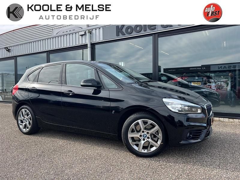 Zwart Gebruikt 2016 BMW 225 Active Tourer MPV | € 16.950 (Eerlijke prijs) - Afbeelding 1/4