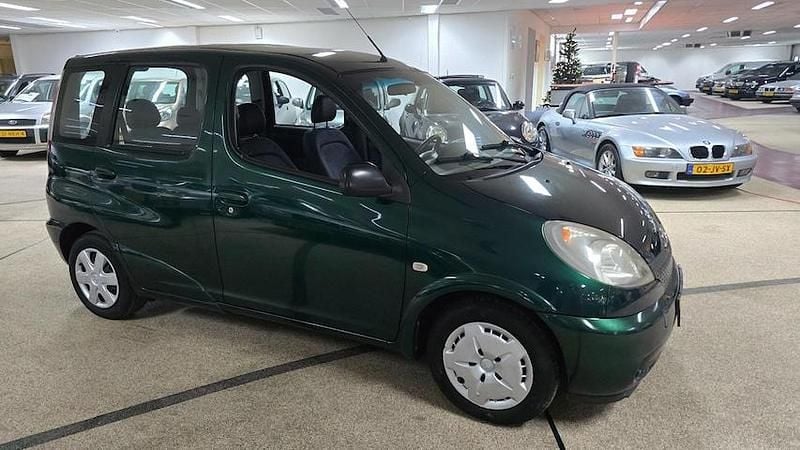 Occasion Toyota Yaris Verso Luna 86 PK (63 kW) 2001 Groen MPV