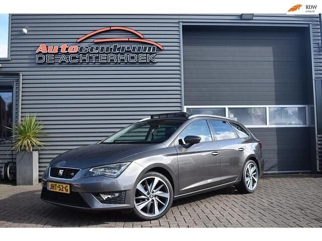 Grijs Gebruikt 2016 Seat Leon FR Stationwagen | € 13.999 (Eerlijke prijs) - Afbeelding 1/4