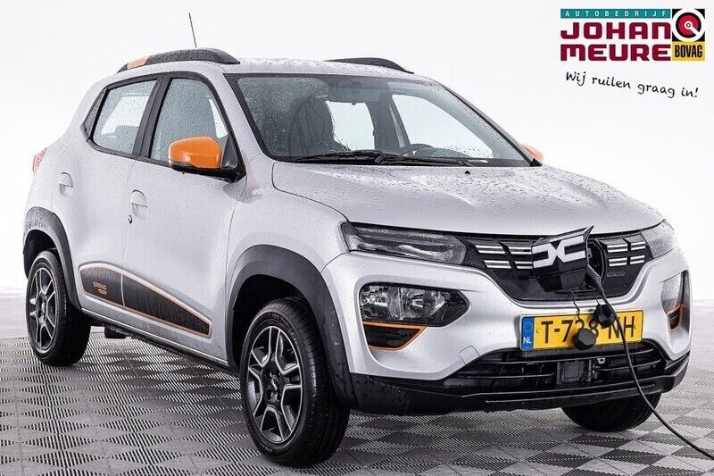 Grijs Gebruikt 2023 Dacia Spring Expression Hatchback | € 11.900 (Super prijs) - Afbeelding 1/4
