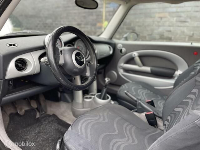 Occasion Mini ONE Salt 90 PK (66 kW) 2002 Geel Hatchback