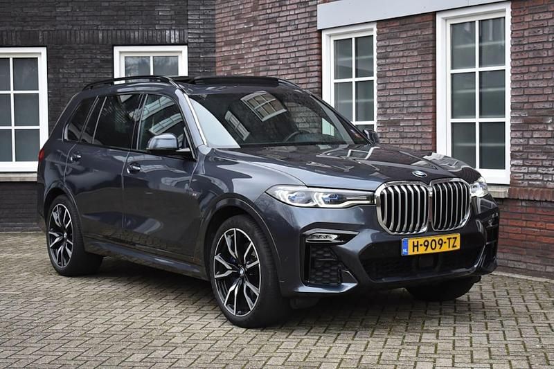 Grijs Gebruikt 2020 BMW X7 Executive SUV | € 62.950 (Super prijs) - Afbeelding 1/4
