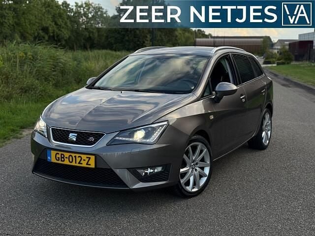 Grijs Gebruikt 2015 Seat Ibiza ST FR Stationwagen | € 6.999 (Iets duurder) - Afbeelding 1/4