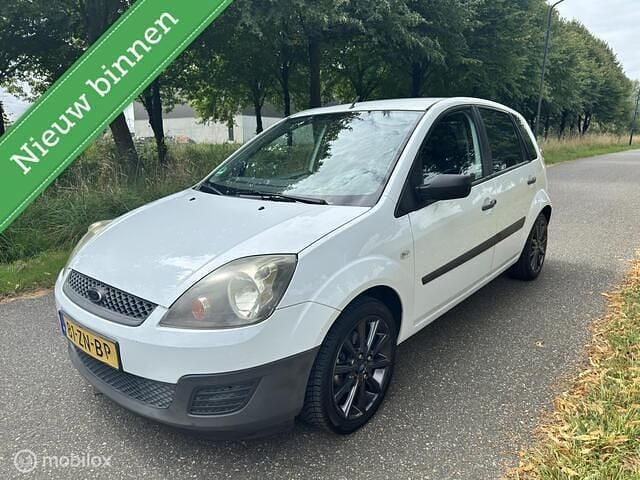 Wit Gebruikt 2008 Ford Fiesta Cool & Sound Edition Hatchback | € 1.199 (Goede deal) - Afbeelding 1/4