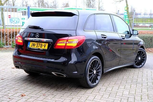 Occasion Mercedes B180 AMG 123 PK (90 kW) 2016 Zwart MPV