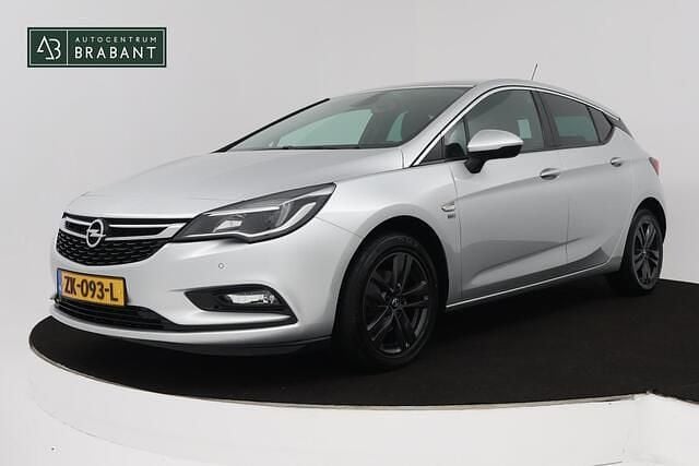 Grijs Gebruikt 2019 Opel Astra Edition Hatchback | € 13.945 (Eerlijke prijs) - Afbeelding 1/4