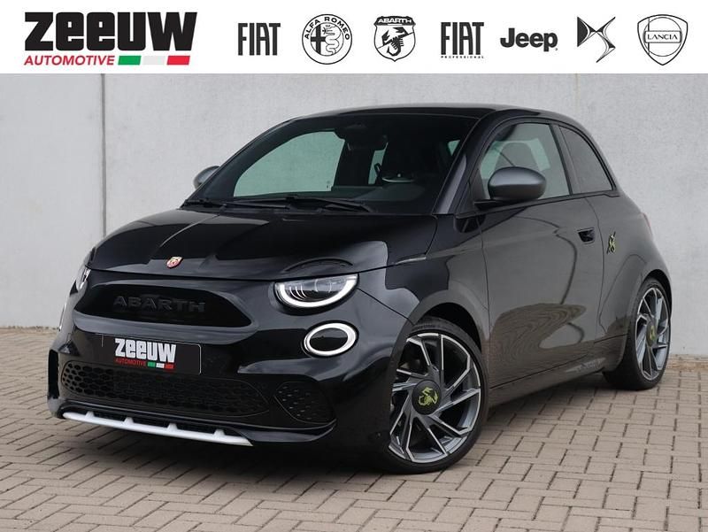 Zwart Gebruikt 2024 Abarth 595 Turismo Hatchback | € 32.900 - Afbeelding 1/4