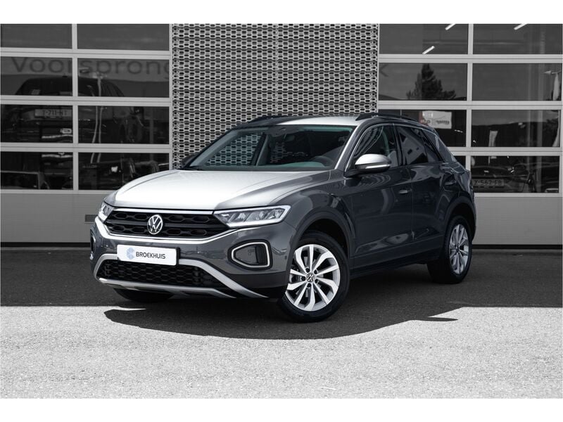 Grijs Gebruikt 2024 VW T-Roc Edition SUV | € 33.445 (Eerlijke prijs) - Afbeelding 1/4