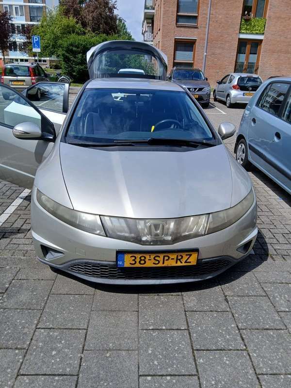 Beige Gebruikt 2006 Honda Civic Comfort Hatchback | € 1.990 (Super prijs) - Afbeelding 1/4