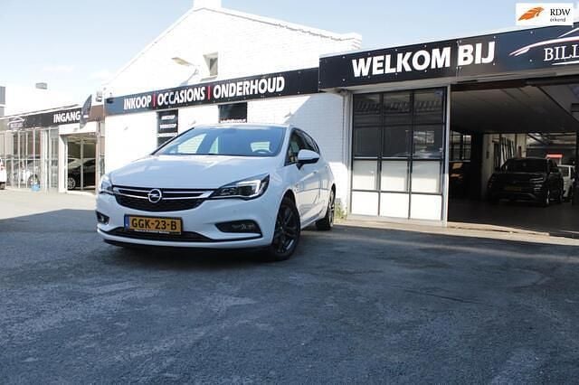 Wit Gebruikt 2019 Opel Astra Edition Hatchback | € 13.450 (Eerlijke prijs) - Afbeelding 1/4