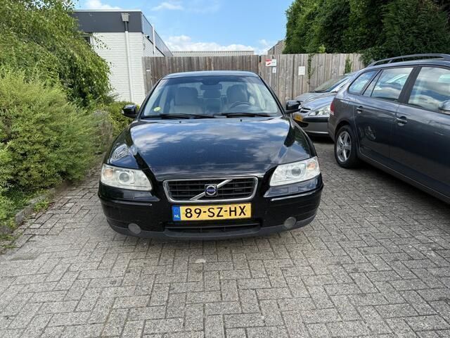 Zwart Gebruikt 2006 Volvo S60 Sedan | € 3.250 (Iets duurder) - Afbeelding 1/4