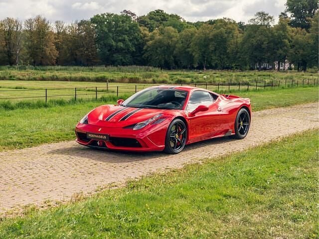 Rood Gebruikt 2014 Ferrari 458 Coupé | € 385.000 - Afbeelding 1/4