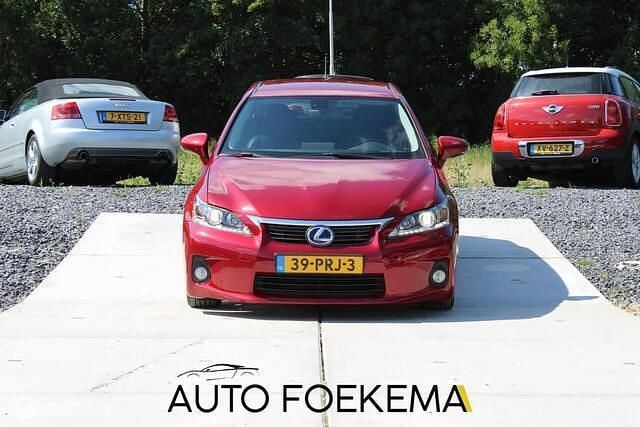 Rood Gebruikt 2011 Lexus CT200h Luxury Line Hatchback | € 9.950 (Goede deal) - Afbeelding 1/4