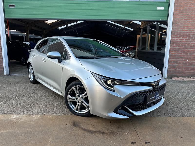 Occasion Toyota Corolla Team 116 PK (85 kW) 2020 Zilver Hatchback