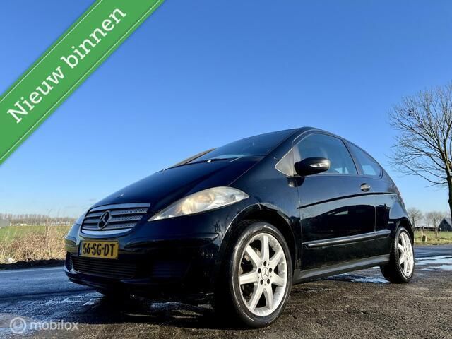 Zwart Gebruikt 2006 Mercedes A150 MPV | € 1.750 (Eerlijke prijs) - Afbeelding 1/4