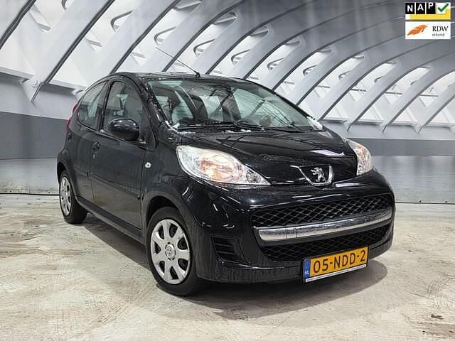 Occasion Peugeot 107 Urban Move 68 PK (50 kW) 2010 Zwart Hatchback