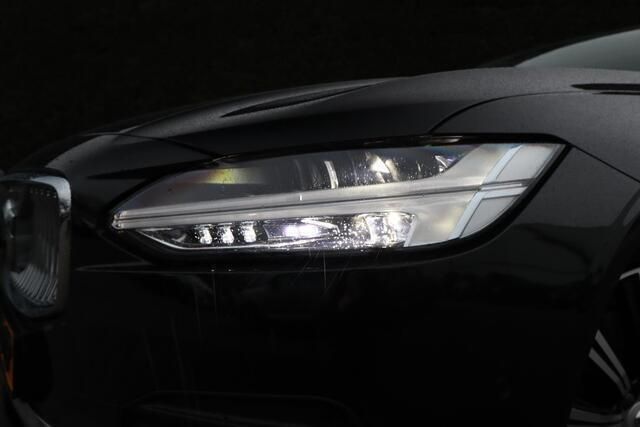 Occasion Volvo V90 Ultimate 250 PK (183 kW) 2023 Zwart Stationwagen