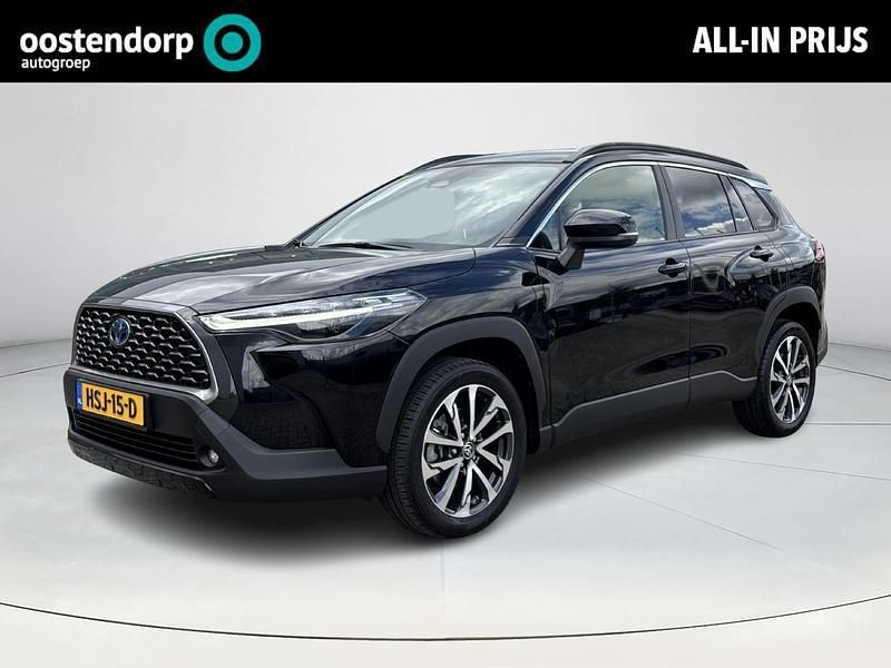Zwart Gebruikt 2023 Toyota Corolla Cross SUV | € 33.945 (Eerlijke prijs) - Afbeelding 1/4