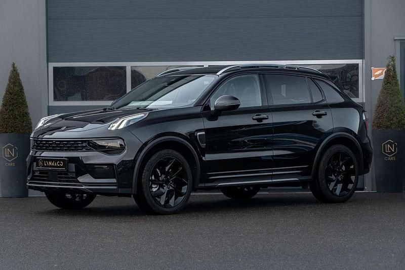 Zwart Occasion 2023 Lynk & Co 01 SUV | € 29.950 (Iets duurder) - Afbeelding 1/4