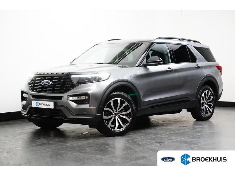 Grijs Occasion 2025 Ford Explorer ST-Line SUV | € 67.895 (Eerlijke prijs) - Afbeelding 1/4