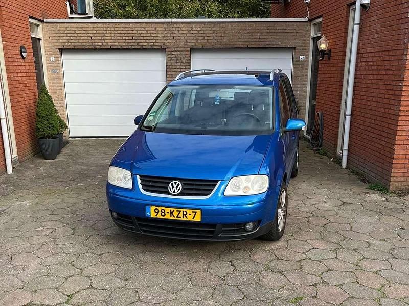 Blauw Gebruikt 2004 VW Touran Trendline MPV | € 3.200 (Iets duurder) - Afbeelding 1/4