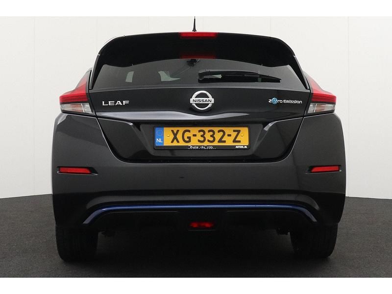 Occasion Nissan Leaf N-Connecta 110 kW (150 PK) 2018 Zwart Hatchback