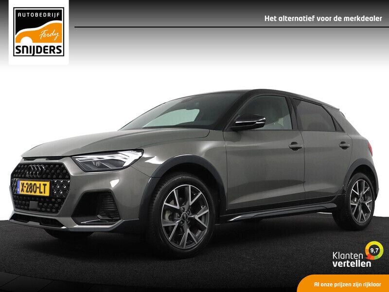 Grijs Gebruikt 2023 Audi A1 Advanced Hatchback | € 32.950 (Duur) - Afbeelding 1/3
